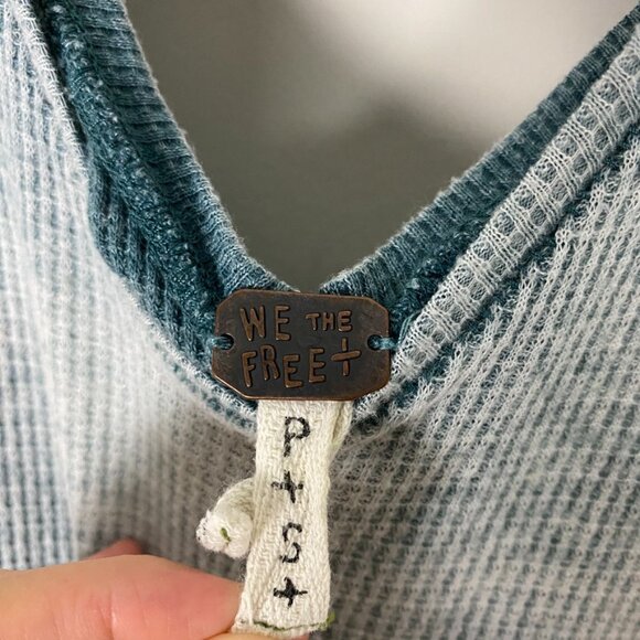 Free People We the Free Blue Ombre Kitten Waffle Knit Tank Top Size S - Picture 8 of 9